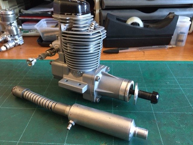 Enya C model aero engine in super condition with silencer. Use