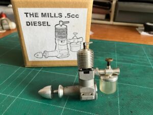 Dave Banks miniature replica Mills .5cc model diesel engine