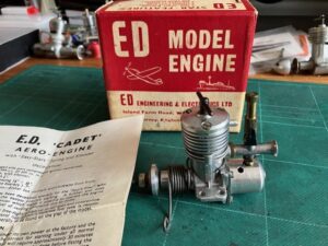 ED Cadet 1cc model diesel engine with quick start and silencer (1962) NIB